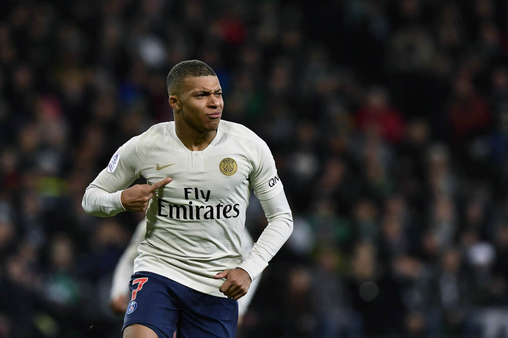 “蓝线”扫雷 护卫和平